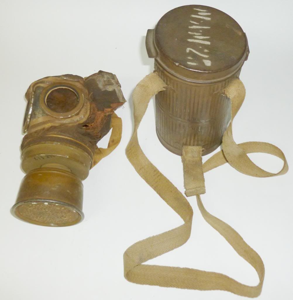 WWI gas mask and related equipment | Gunboards Forums, image size:1002x1024