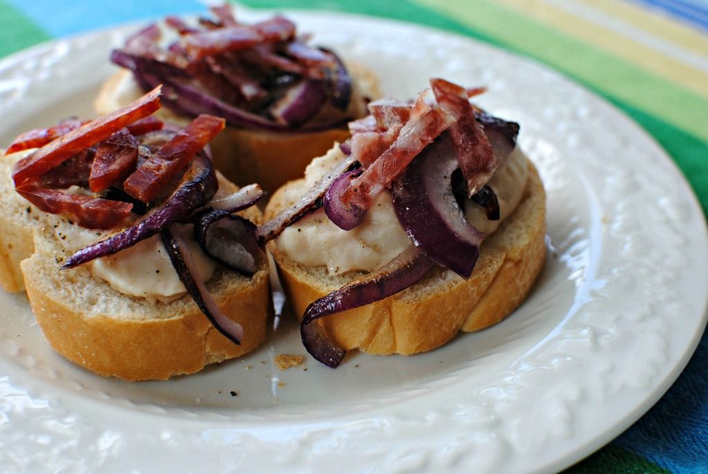 Salami Crostini Recipe and Creminelli Artisan Salami Giveaway