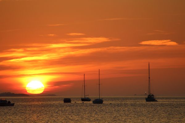 Sunrise_July2017_1_zps2w4iz64q.jpg
