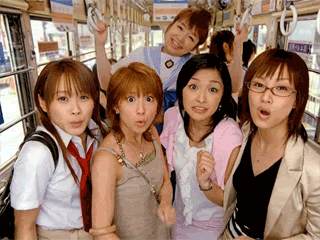 i464.photobucket.com/albums/rr9/Gifmania/asian-girls-wow.gif